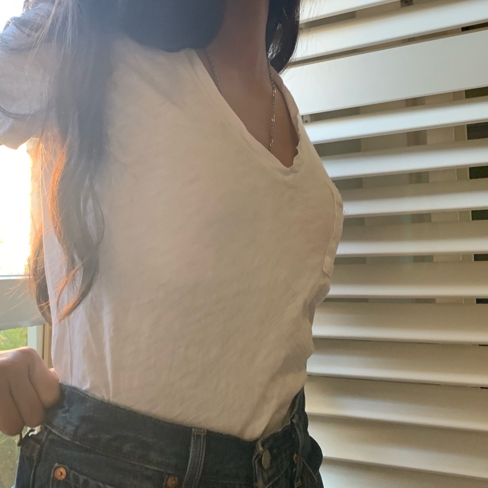 Madewell white V-neck t-shirt with small pocket